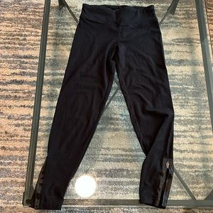 Calvin Klein yoga pants size small with zipper at ankle and satin very cute